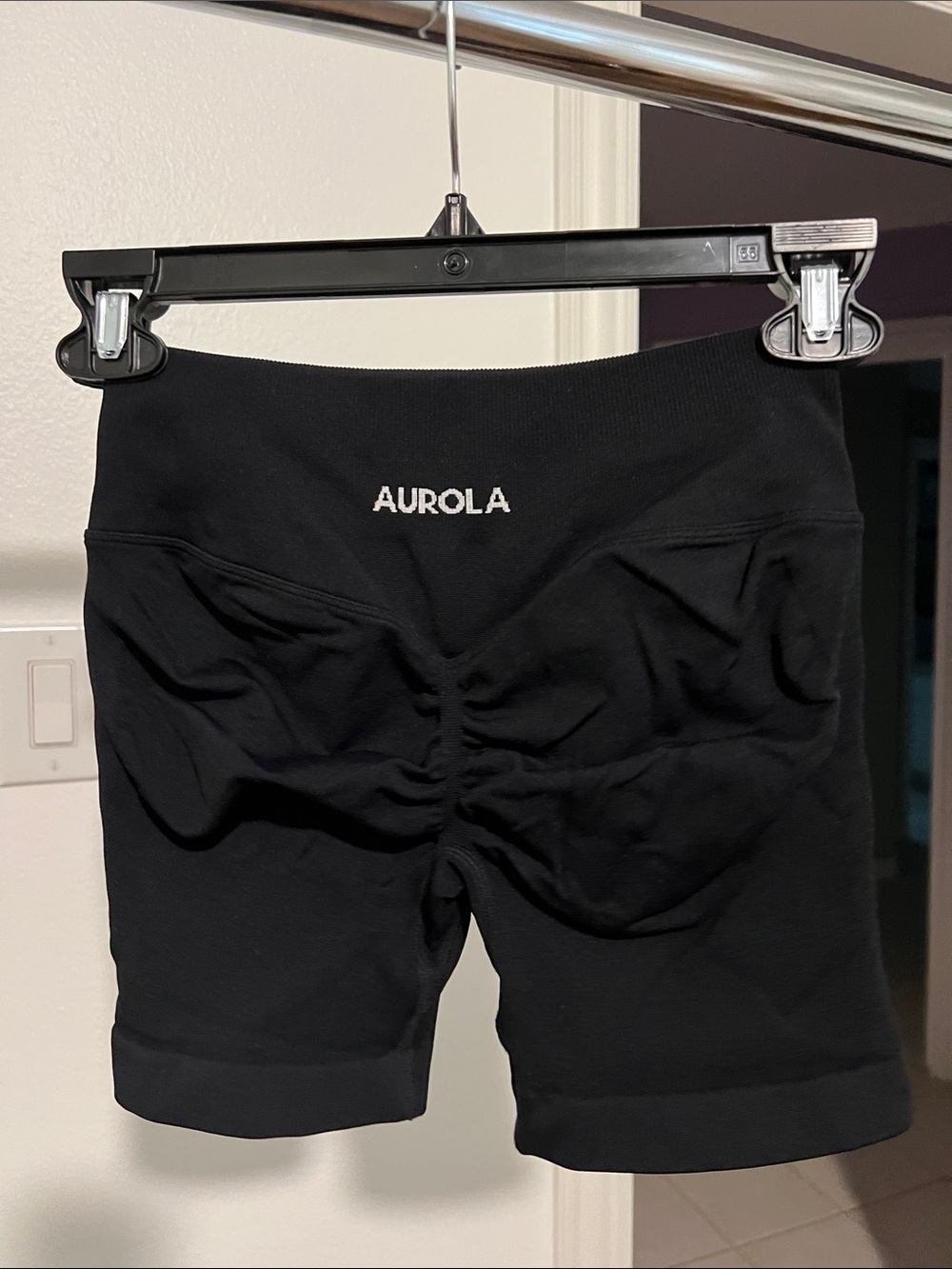 Aurola Black High-Waisted Scrunch Back Bike Shorts xs